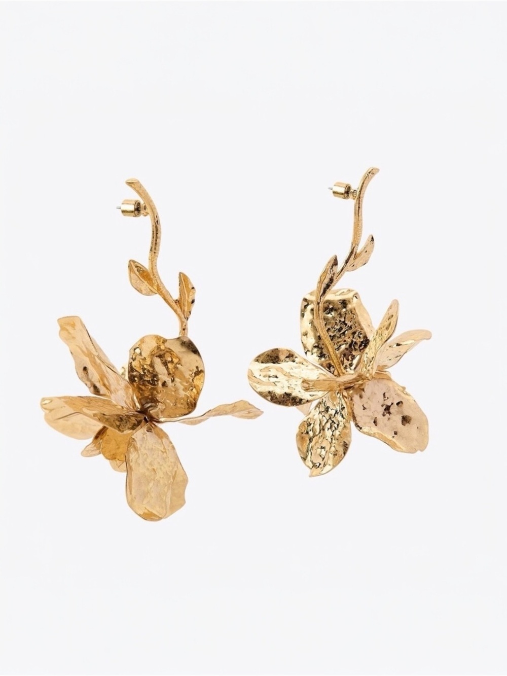 Zara Textured Flower Earrings in Gold Tone